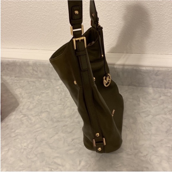 MICHAEL Michael Kors Olive Green Bedford Belted Hobo Shoulder bag - Picture 6 of 9